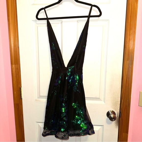 SHEIN LOVE&LEMONADE Sequin Plunge Neck Crisscross Backless Mesh Cami Dress - Picture 8 of 10